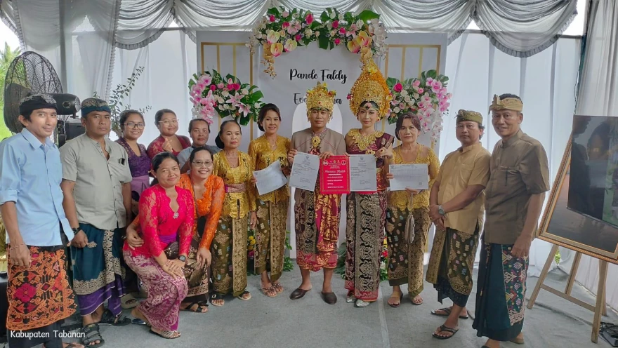 KEGIATAN SEMARA RATIH DI BANJAR CARIK