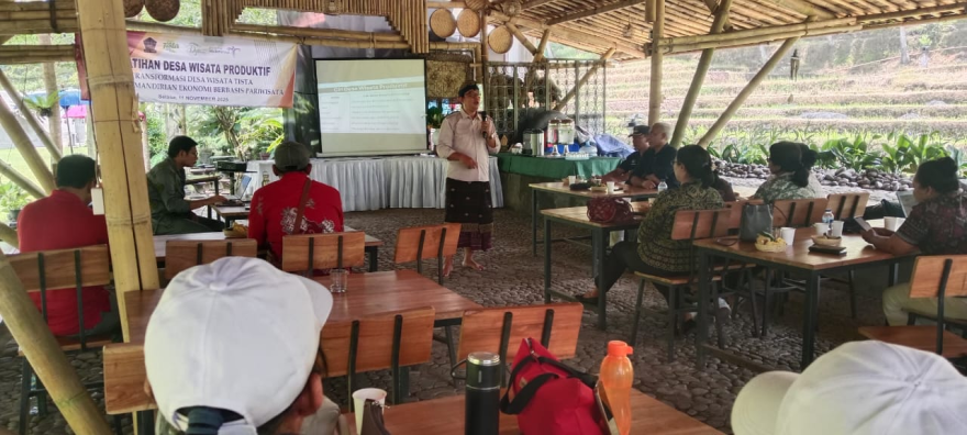 PELATIHAN POKDARWIS