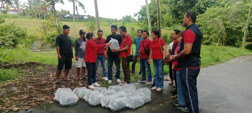 Pemberian sekaligus Penebaran Benih Ikan Oleh Dinas Perikanan Dan Kelautan Kab. Tabanan