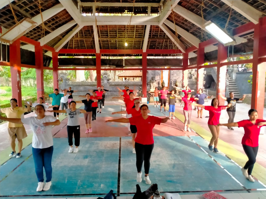 Senam Zumba dan Arisan PKK Desa Tista