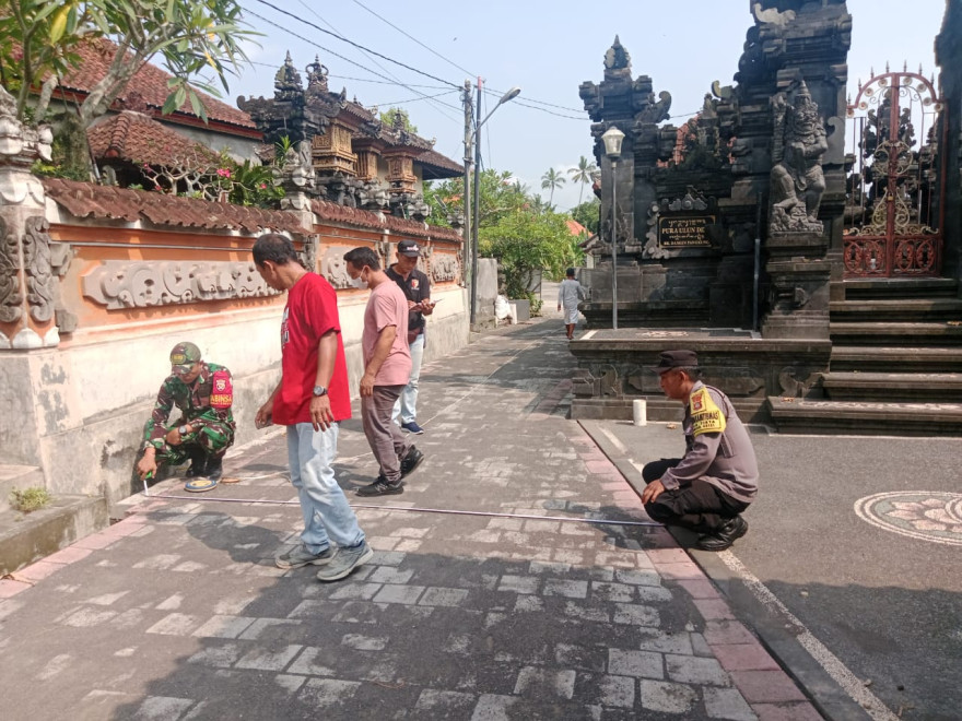 Kegiatan Opnam Pemasangan paving di Banjar Dangkin Pangkung dan senderan di Banajr Lebah Desa Tista